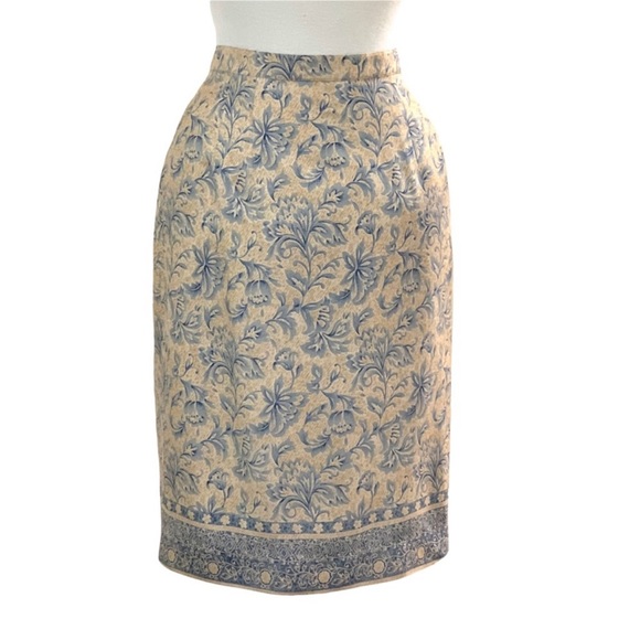 Barrie Pace Tailleur Platinum Silk Wool  Wrap Around Button Chinoiserie Skirt - Picture 2 of 8